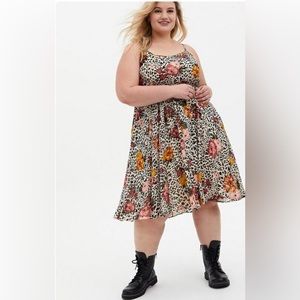 Torrid Midi Chiffon Pleated Dress- Size 2x